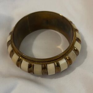 Cream and Gold Bracelet